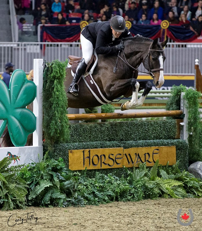 Isabelle Lapierre Defends Title in Canadian Hunter Derby National Championship